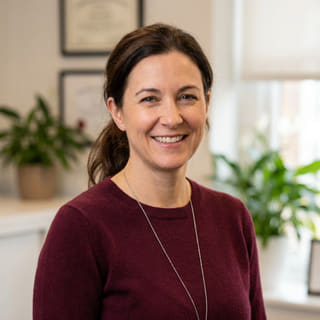 Laura Bennett, responsable des normes de plateforme chez Sève Rendecio, photo de profil